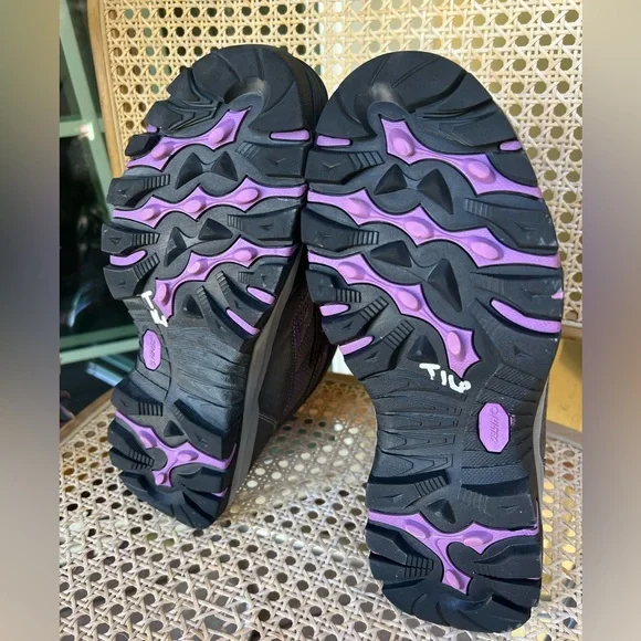 Hi-Tec Waterproof Hiking Boots size 10 - Picture 5 of 6